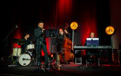 Marek Markowski and the band